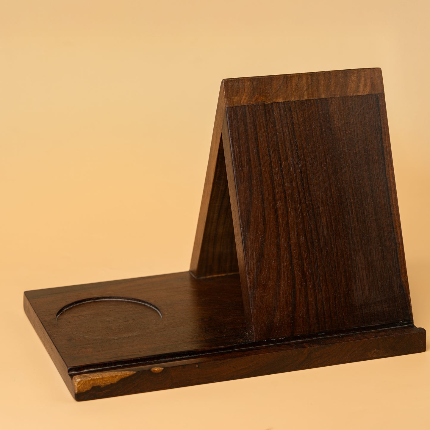 Sora Book Stand